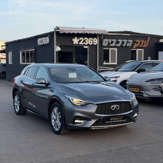 מודעת רכב אינפיניטי Q30