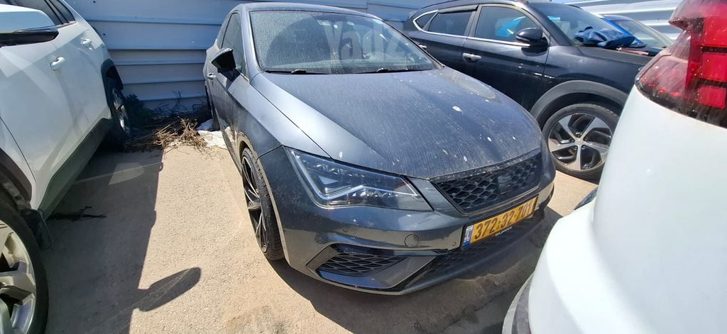 מודעת רכב סיאט לאון