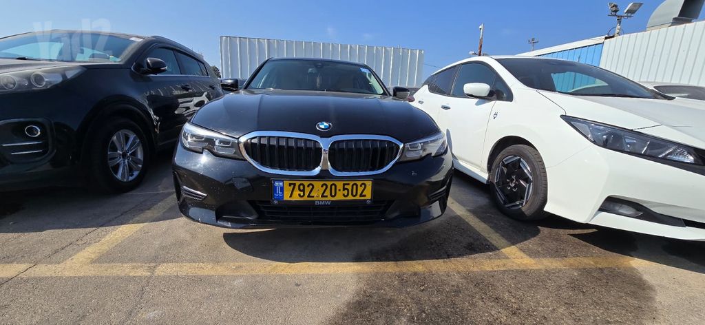 מודעת רכב ב מ וו סדרה 3