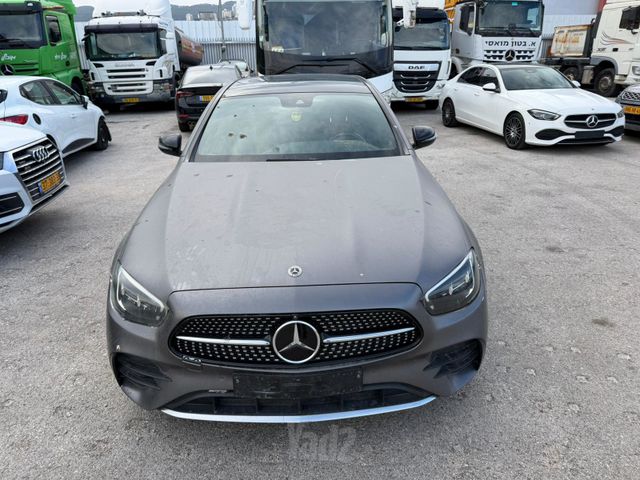 מודעת רכב מרצדס-בנץ E-class