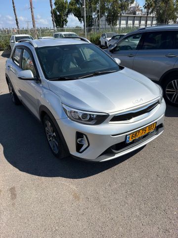 מודעת רכב קיה סטוניק
