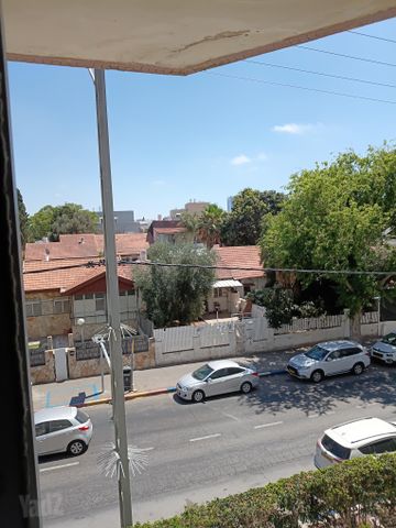הבנים 4