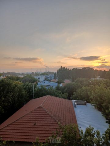דרך למרחב 83