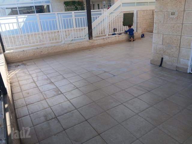 דו משפחתי למכירה בירושלים — 5