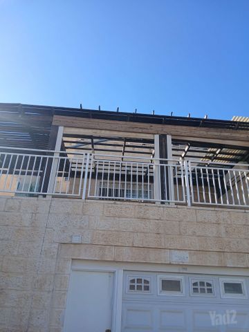 דו משפחתי למכירה בירושלים — 3