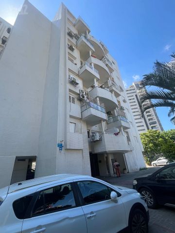 בושם 95