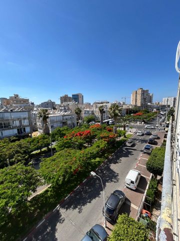 שדרות העצמאות 52