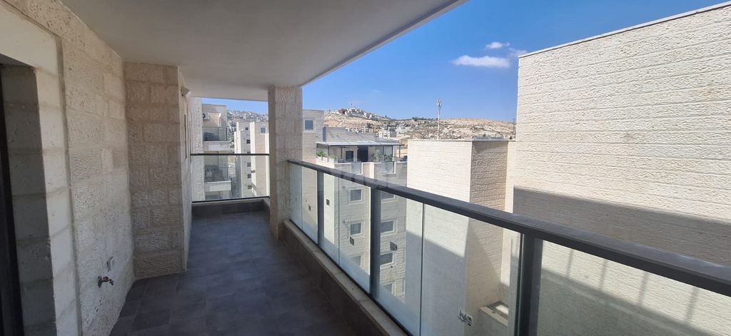 דירה למכירה בירושלים (תיווך) — 3