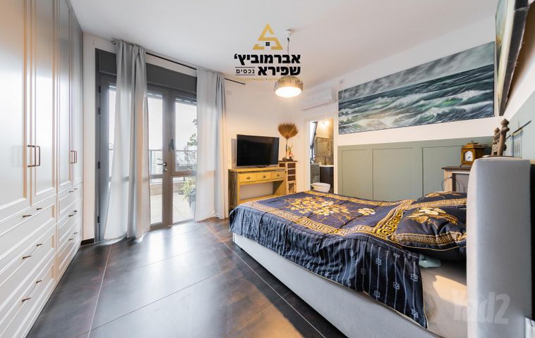 גג/ פנטהאוז, הפארק, חדרה