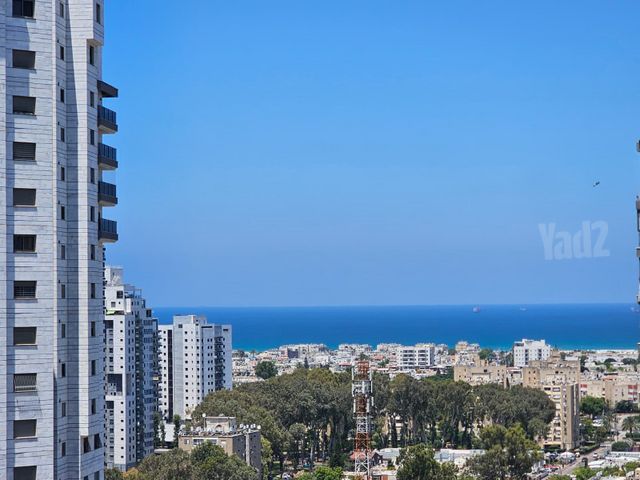 דירה, משכנות האומנים, קרית מוצקין