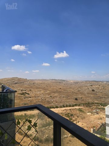 צפניה 4