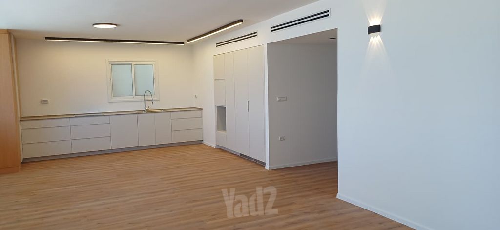 ה' באייר 