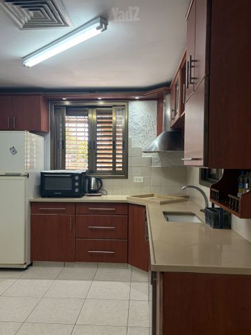 דירת גן להשכרה בתל אביב יפו (תיווך) — 2