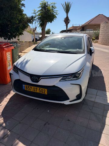 מודעת רכב טויוטה קורולה