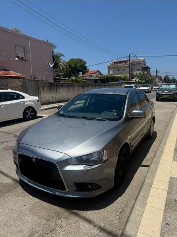 מודעת רכב מיצובישי לנסר