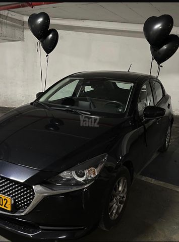מודעת רכב מאזדה 2