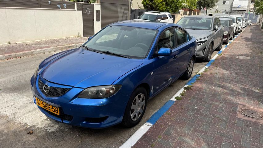 מודעת רכב מאזדה 3