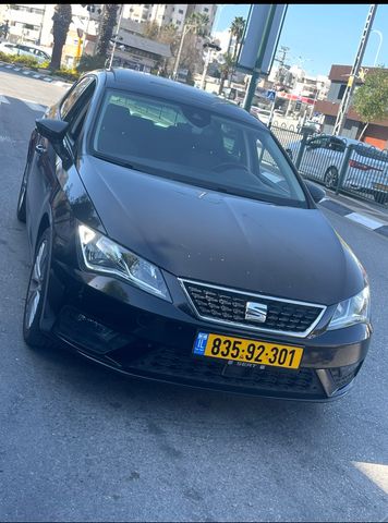 מודעת רכב סיאט לאון