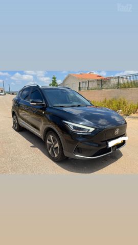 מודעת רכב אם ג'י ZS