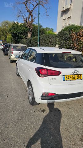 מודעת רכב יונדאי i20