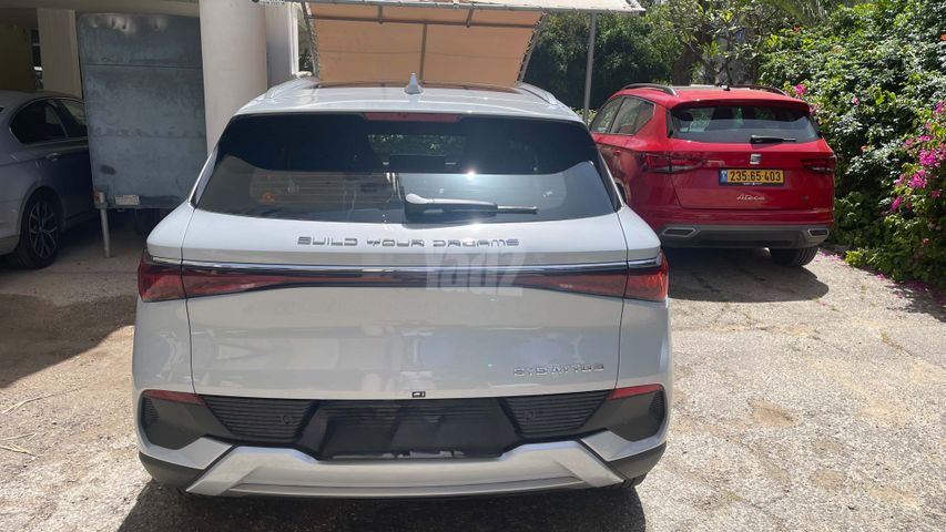 מודעת רכב בי.ווי.די אטו 3