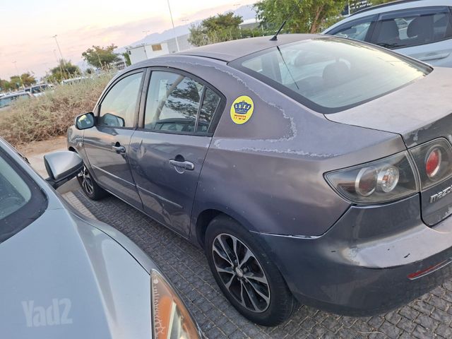 מודעת רכב מאזדה 3