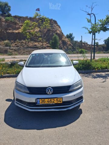 מודעת רכב פולקסווגן ג'טה