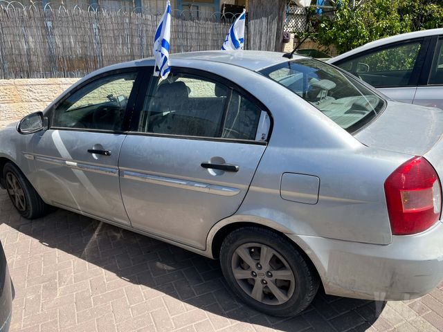 מודעת רכב יונדאי אקסנט i25