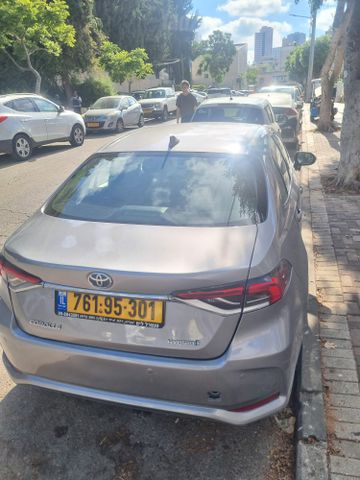 מודעת רכב טויוטה קורולה