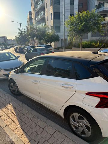 מודעת רכב יונדאי i20