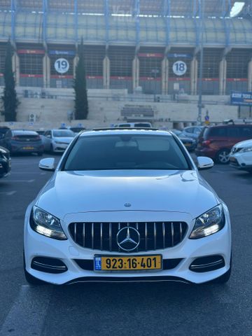 מודעת רכב מרצדס-בנץ C-class