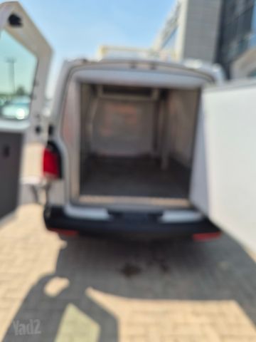 מודעת רכב פולקסווגן טרנספורטר 1