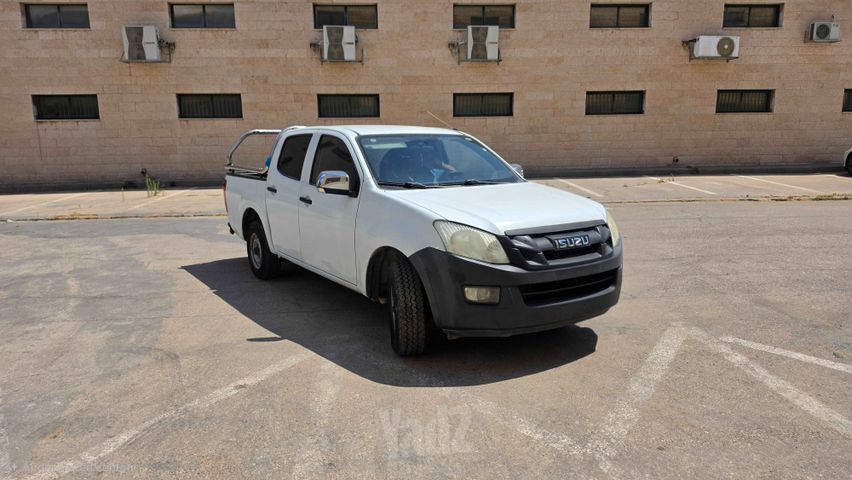מודעת רכב איסוזו די-מקס