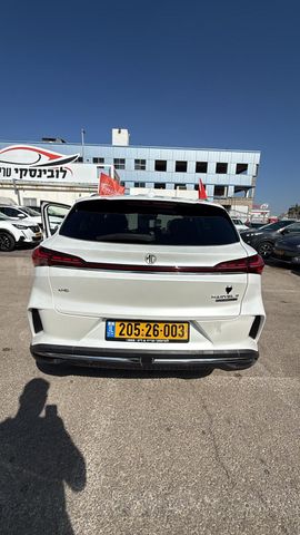 מודעת רכב אם ג'י מארוול R 2
