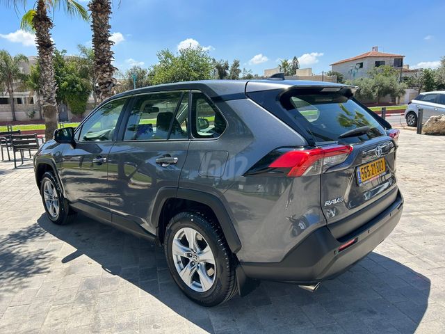 מודעת רכב טויוטה RAV4