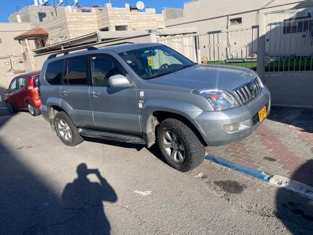 מודעת רכב טויוטה לנד קרוזר