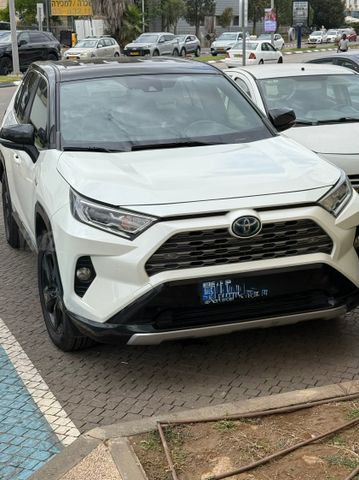 מודעת רכב טויוטה RAV4