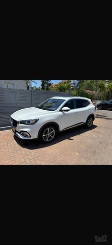 מודעת רכב אם ג'י EHS PHEV