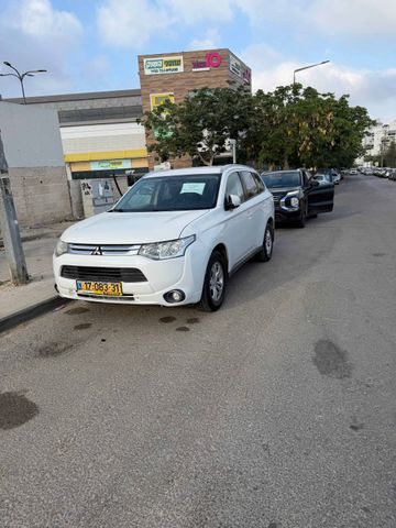 מודעת רכב מיצובישי אאוטלנדר