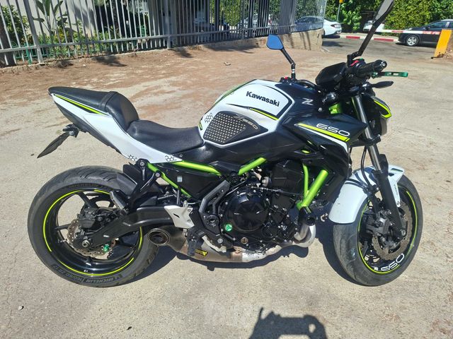 מודעת רכב קאוואסאקי Z650 abs