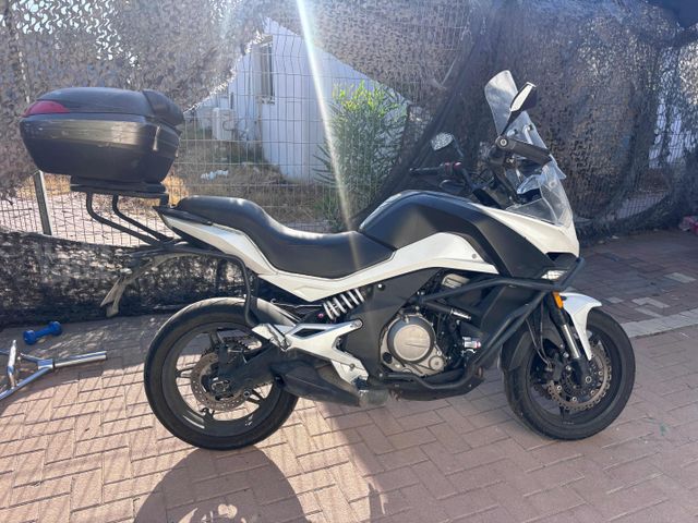 מודעת רכב CF MOTO 650MT
