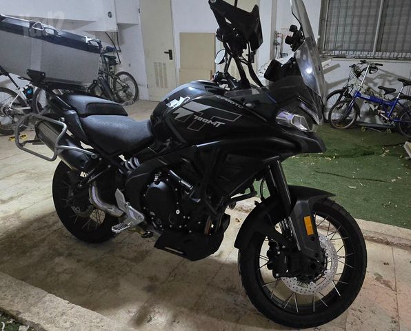 מודעת רכב CF MOTO 700MT