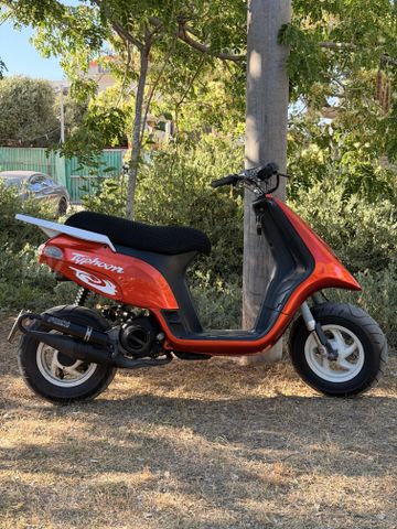 מודעת רכב פיאג'ו טייפון X 50