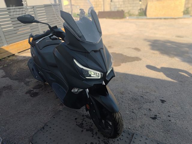 מודעת רכב סאן יאנג ג'וי-מקס 250