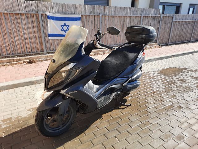 מודעת רכב קימקו דאון-טאון 250ABS