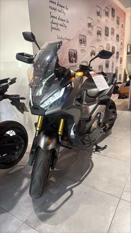 מודעת רכב הונדה X-ADV750