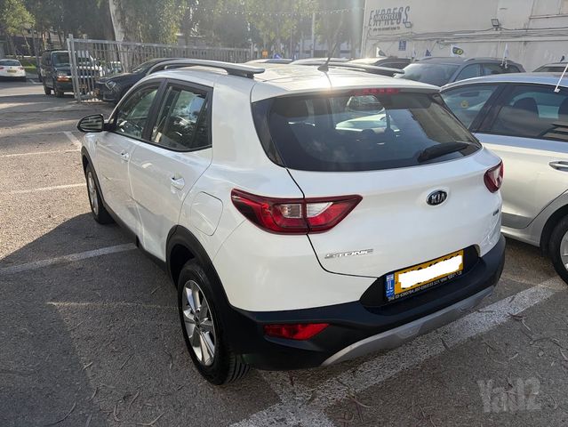 מודעת רכב קיה סטוניק 2