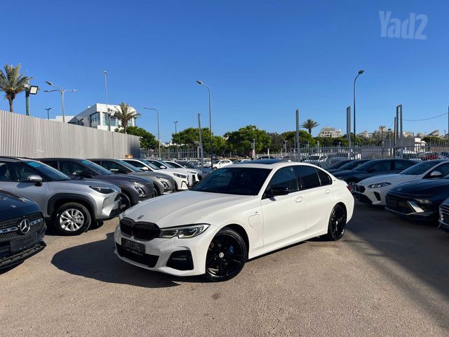 מודעת רכב ב מ וו סדרה 3