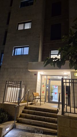 יצחק שמיר 28