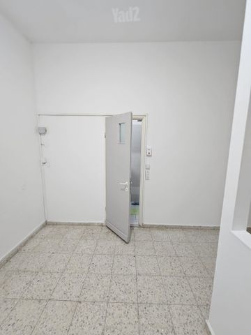 בת שבע כצנלסון 56